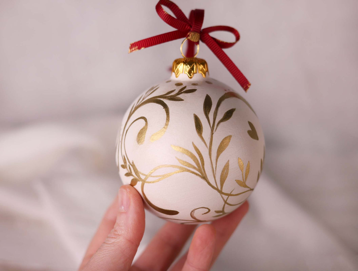 Pallina di Natale decorata